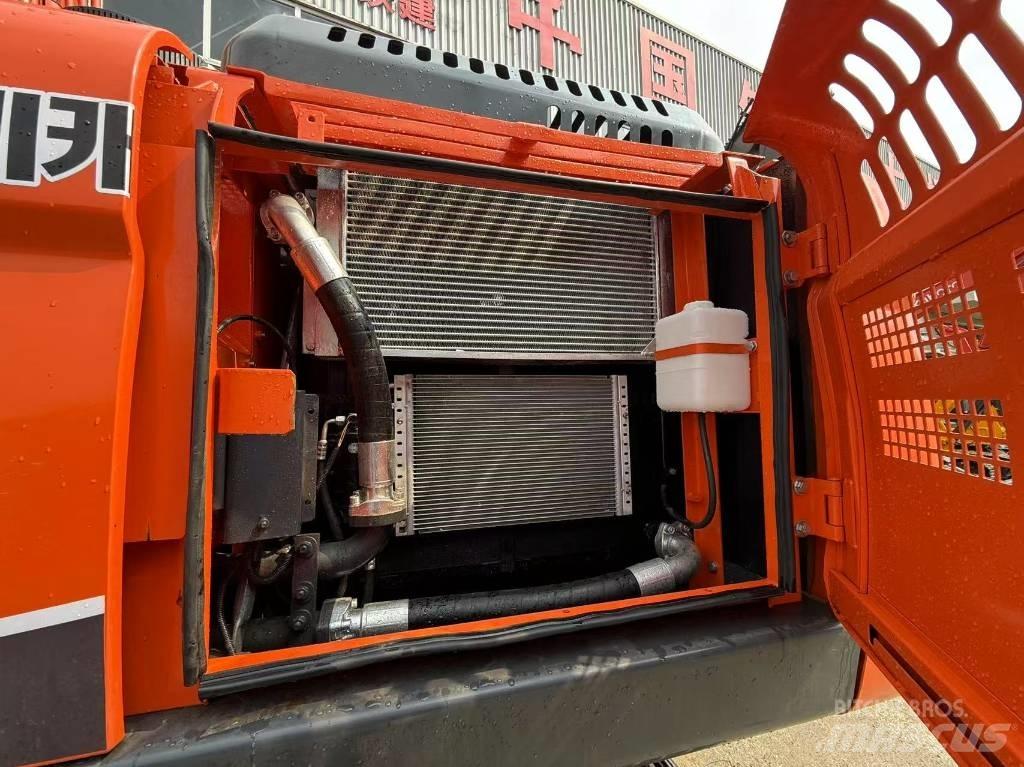Doosan DX 225 LCA Pelle sur chenilles