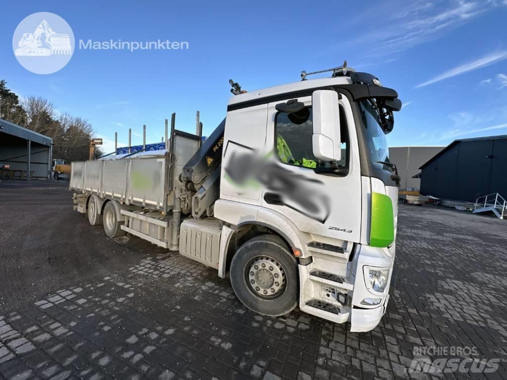 Mercedes-Benz 2543 Camion plateau ridelle avec grue