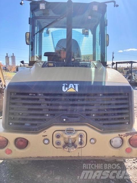 CAT 908 M Chargeuse sur pneus