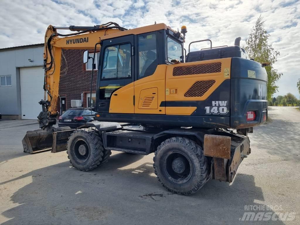 Hyundai HW 140 Pelle sur pneus