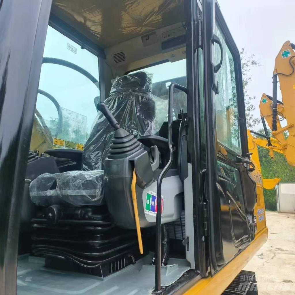 CAT 320 D 2 Mini pelle 7t-12t