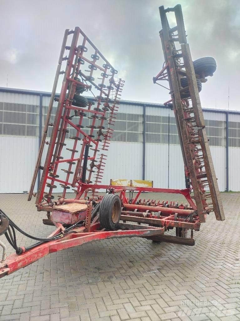 Väderstad NZ Déchaumeur, cultivateur