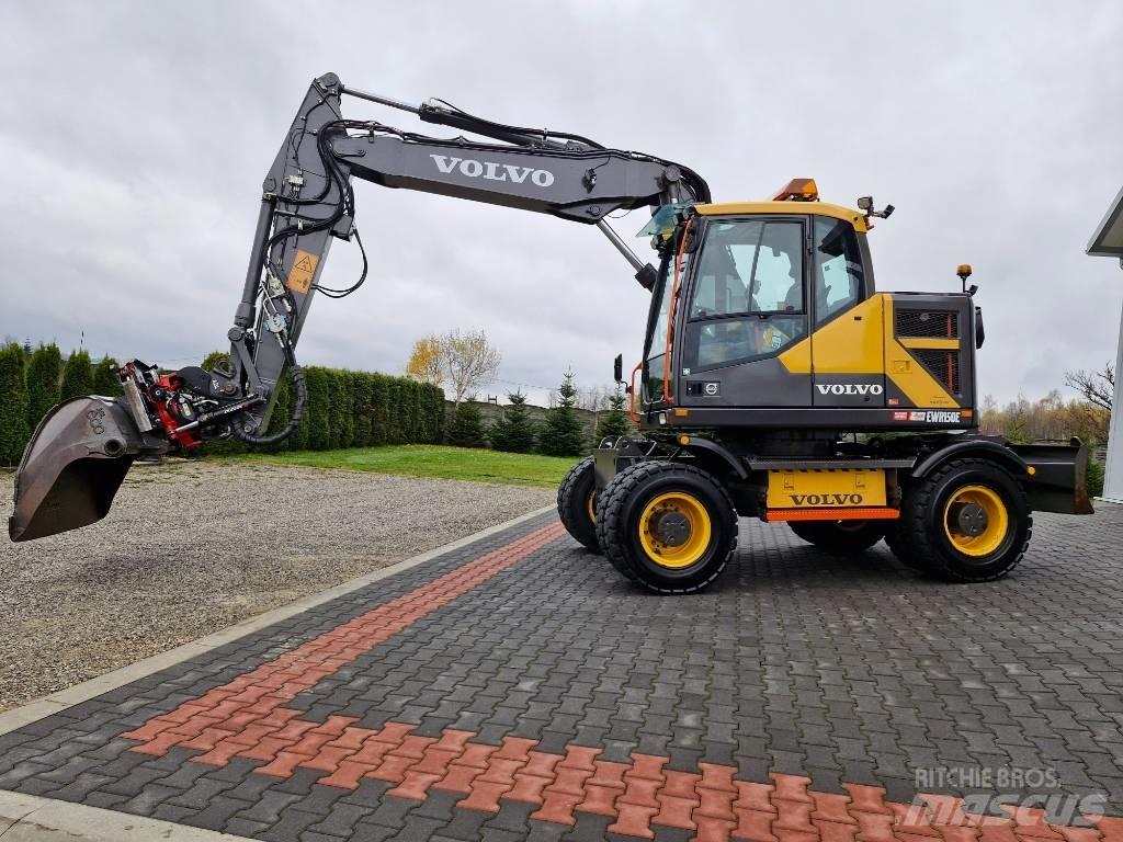Volvo EWR 150 E Pelle sur pneus