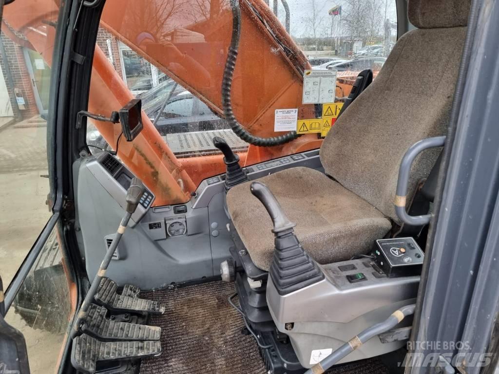 Doosan DX 225 LC Pelle sur chenilles