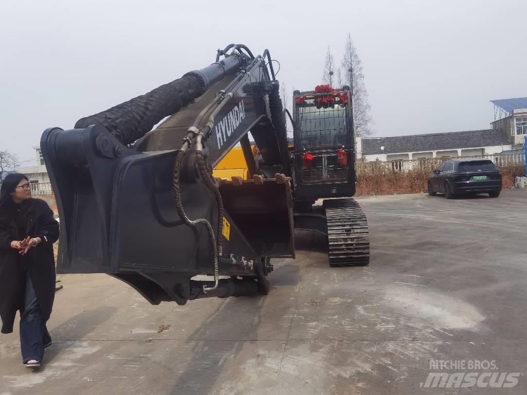 Hyundai 220LC-9S Pelle sur chenilles