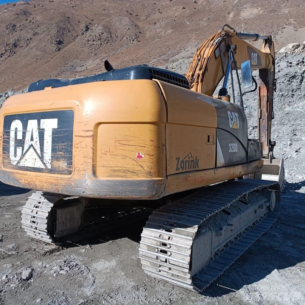 CAT 320D2 GC Pelle sur chenilles