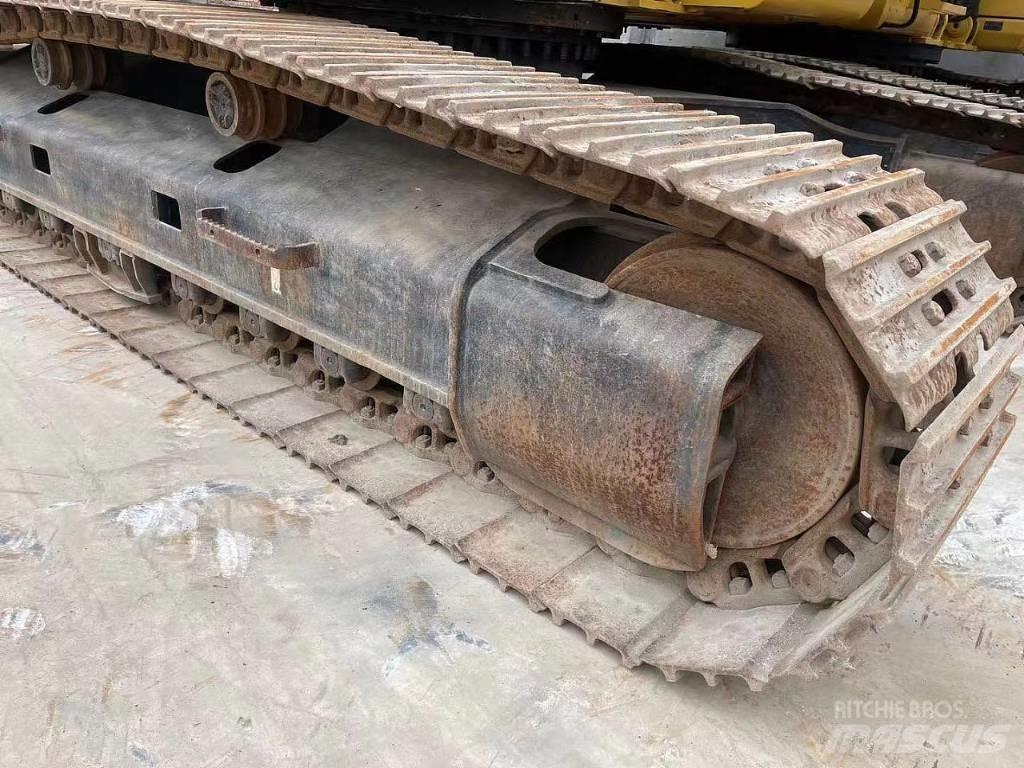 CAT 329 D Pelle sur chenilles