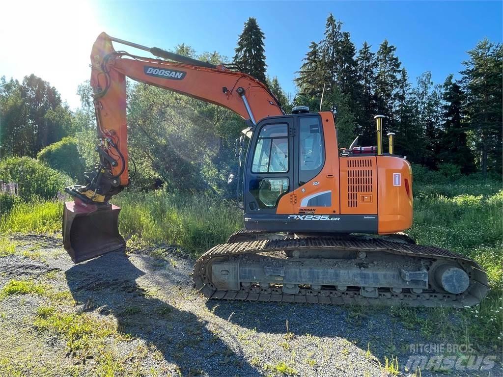 Doosan DX235 LRC Pelle sur chenilles