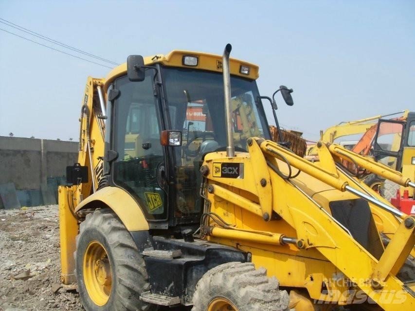JCB 3CX Tractopelle