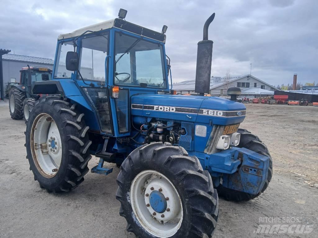 Ford 5610 Farmal Tracteur