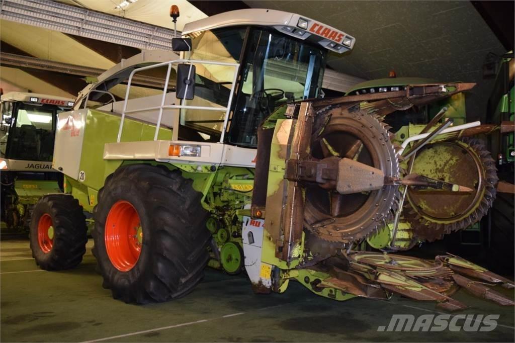 CLAAS Jaguar 820 Ensileuse automotrice