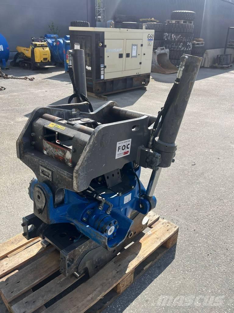 SMP ST28 / FOC70 Attache rapide pour godet