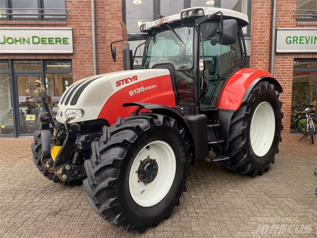 Steyr 6135 Profi Tracteur