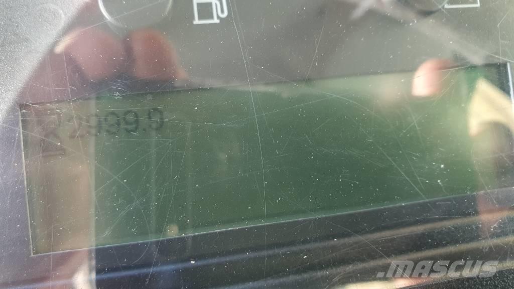 CAT 908 M Chargeuse sur pneus