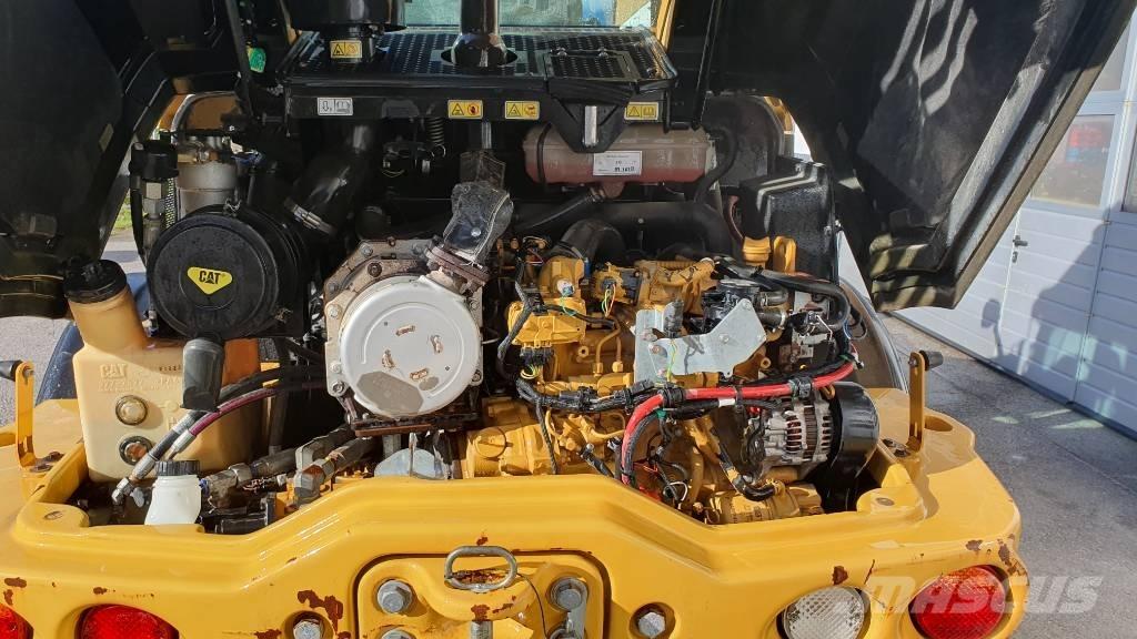 CAT 908 M Chargeuse sur pneus