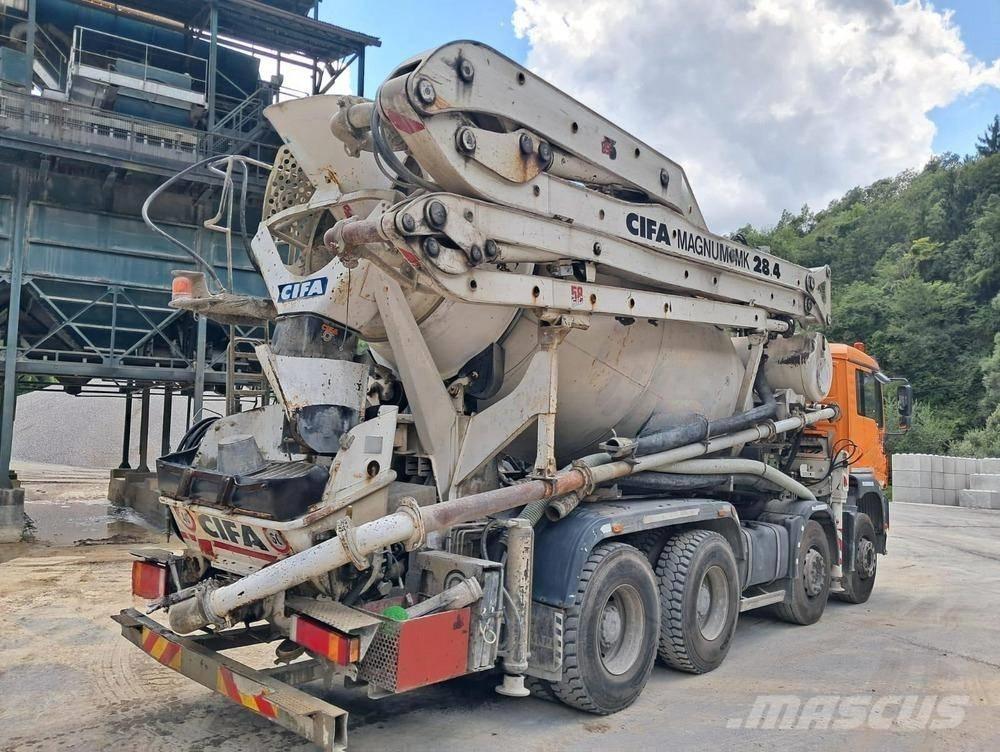 MAN TGA 41.480 Camion malaxeur