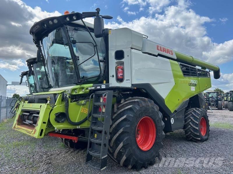CLAAS LEXION 7600 Moissonneuse batteuse