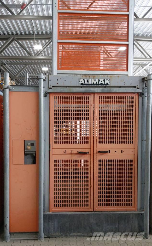 Alimak Scando 450 Plates-formes de travail à mât grimpant