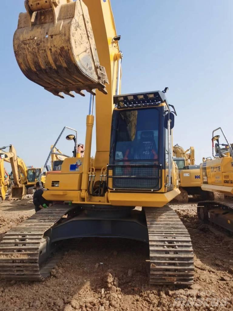 Komatsu PC 200 Pelle sur chenilles