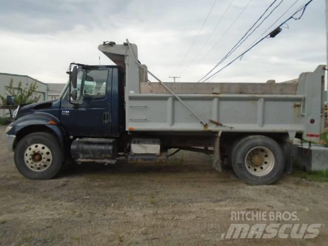 International 4300 Camion benne