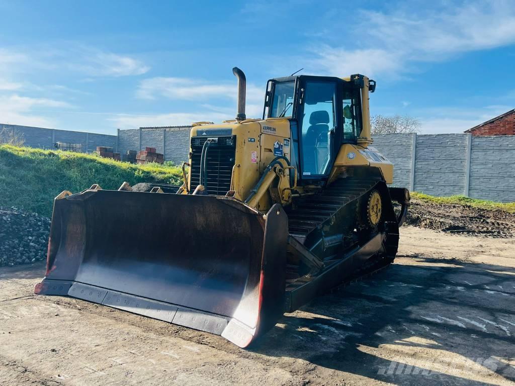 CAT D 6 N XL Bouteurs sur chenilles
