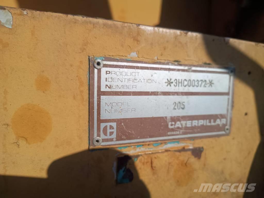 CAT 205LC Pelle sur chenilles