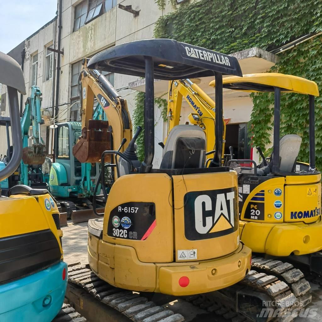 CAT 302 Mini pelle < 7t