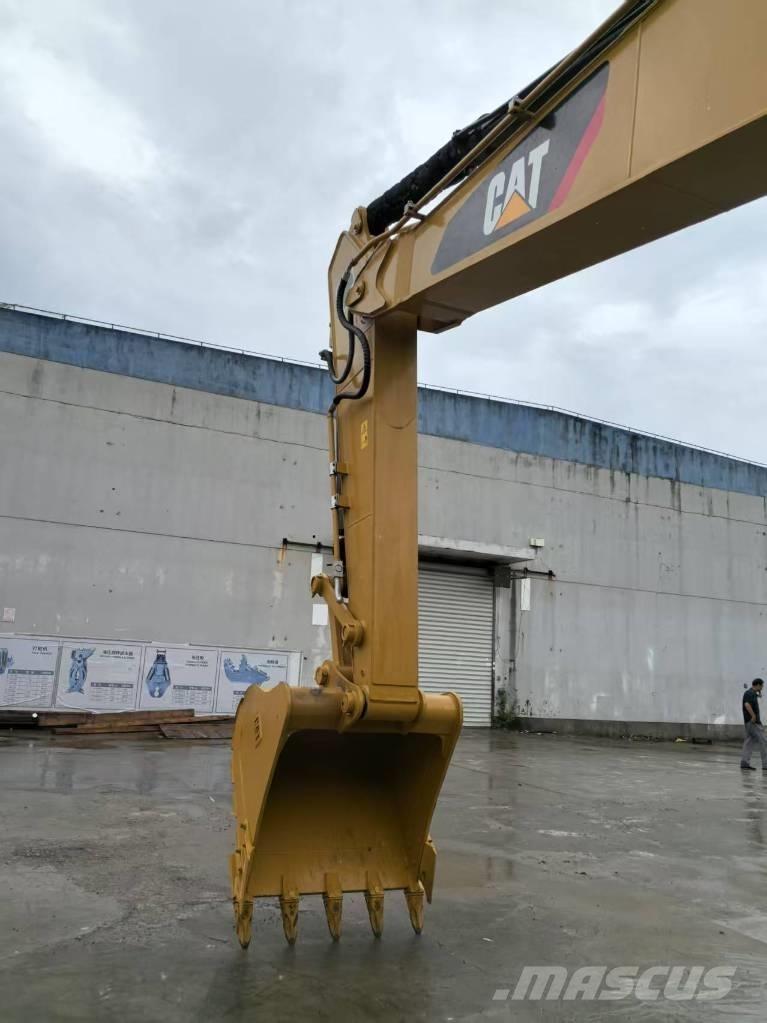 CAT 320 D L Pelle sur chenilles