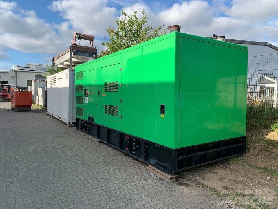 Mitsubishi 765 KVA Générateurs diesel