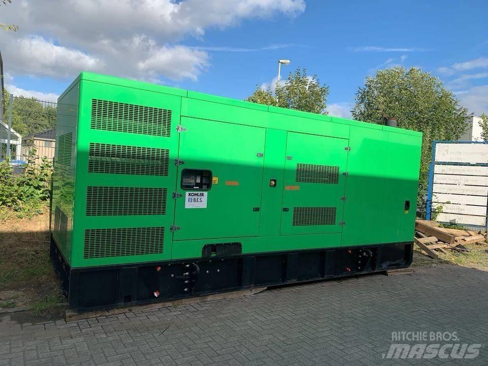 Mitsubishi 765 KVA Générateurs diesel