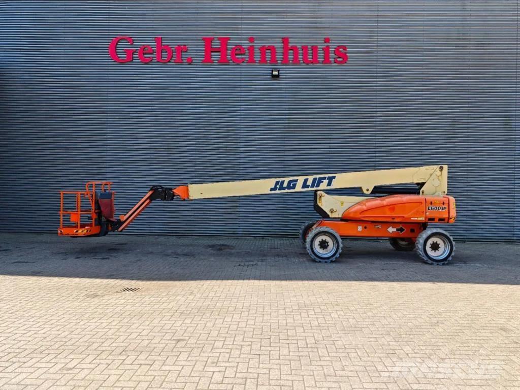JLG E600 JP Nacelles articulées