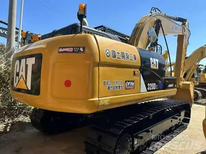 CAT 320 D L Pelle sur chenilles