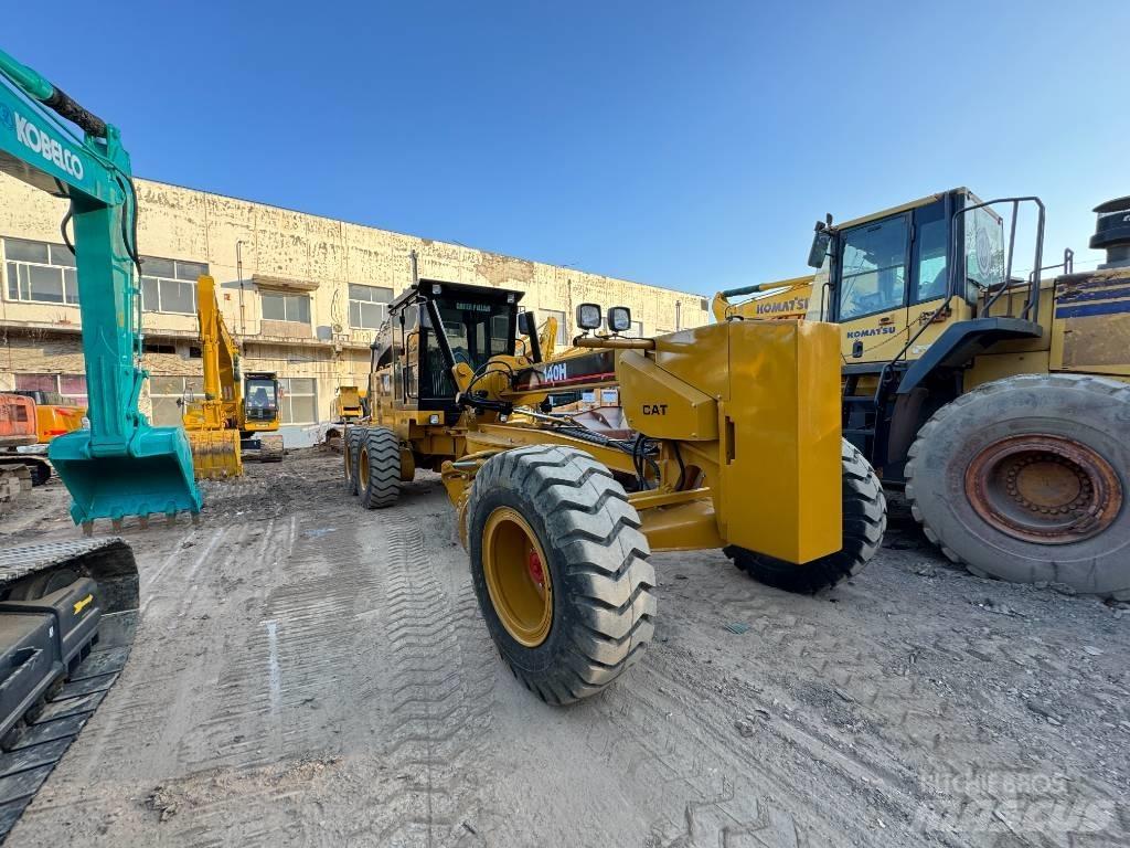 CAT 140 H Niveleuse
