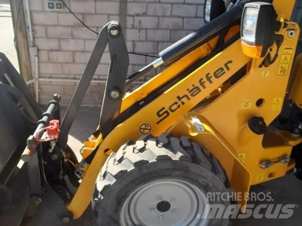 Schäffer 2428 SLT Chargeuse compacte