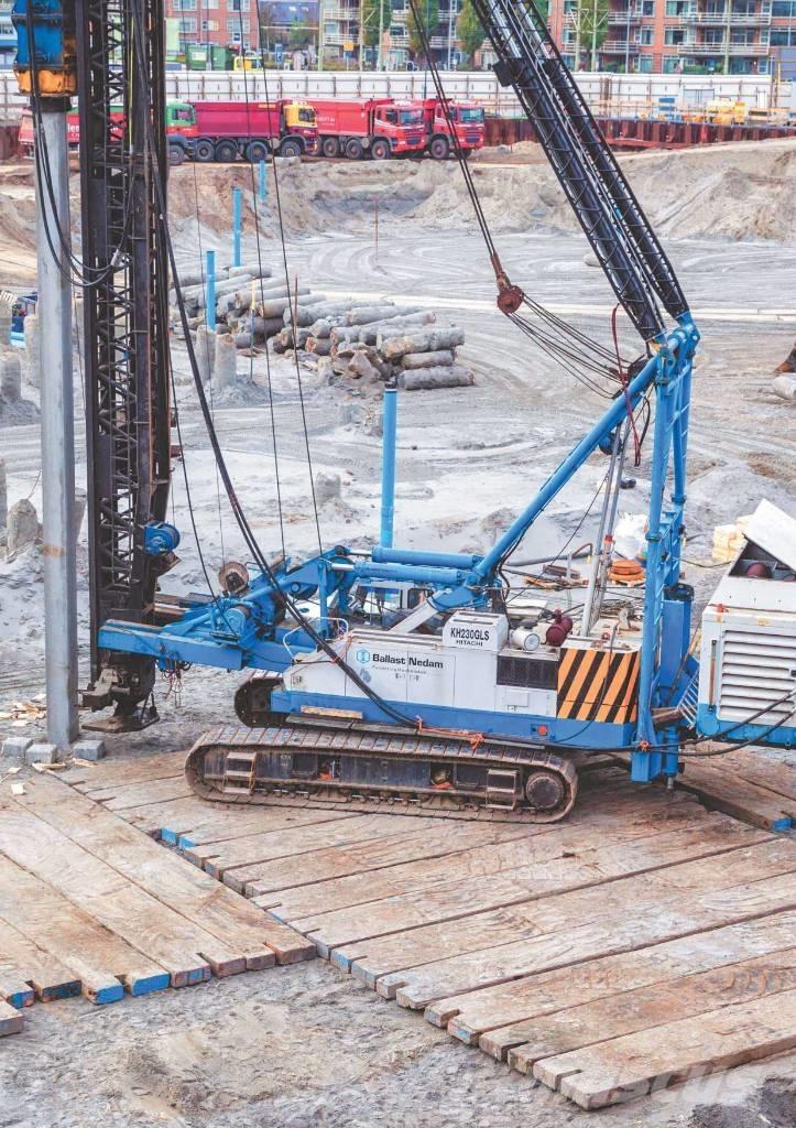 Hitachi KH230-3GLS Pelle enfonce-pieux