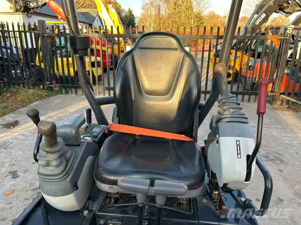 Hitachi ZX 19 U-6 Mini pelle < 7t