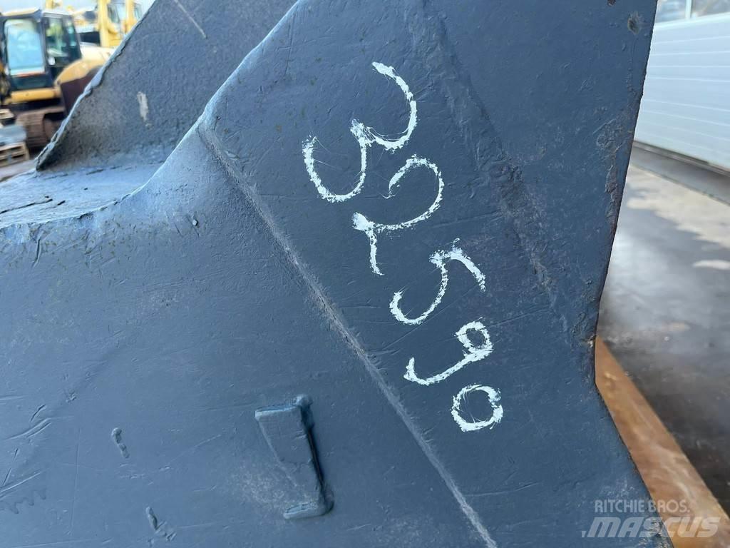CAT Bucket 950 Godet