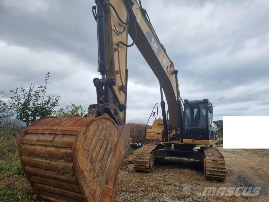 CAT 329 D L Pelle sur chenilles