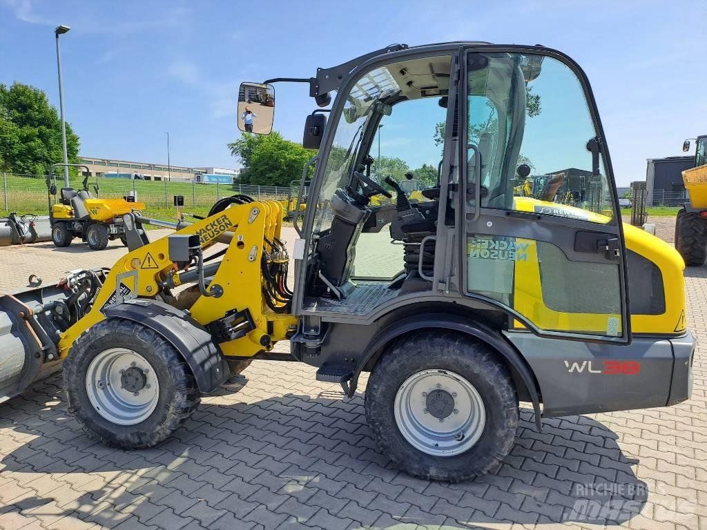 Wacker Neuson WL38 Chargeuse sur pneus