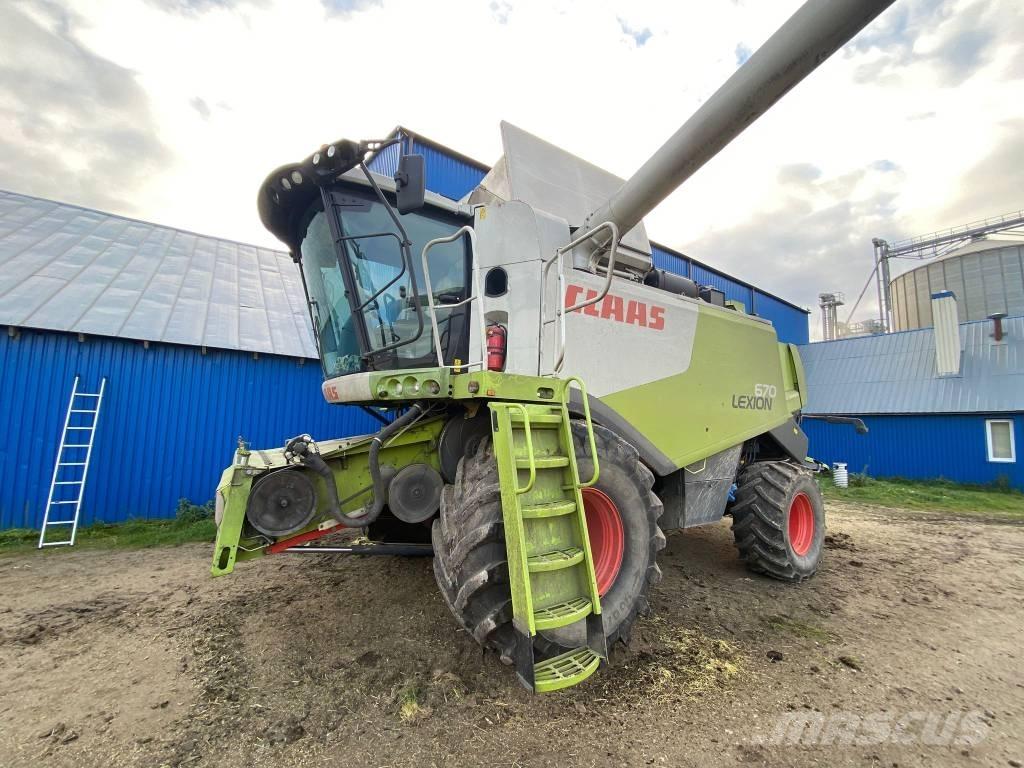 CLAAS Lexion 670 Moissonneuse batteuse