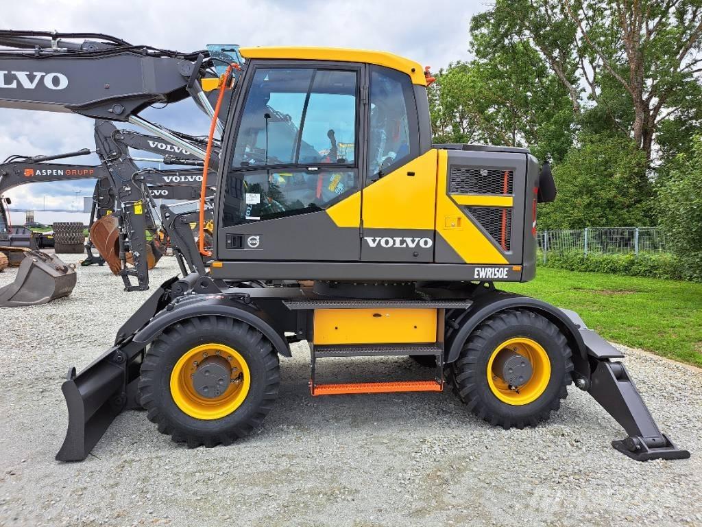 Volvo EWR 150 E Pelle sur pneus