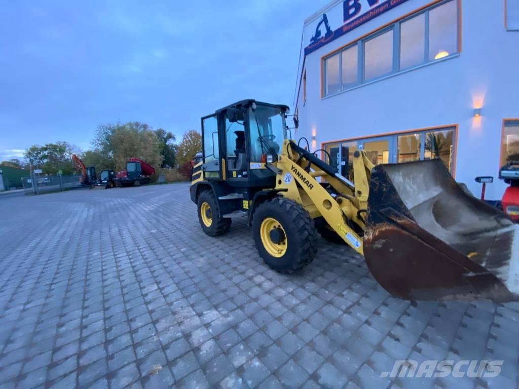Yanmar V 100 Chargeuse sur pneus