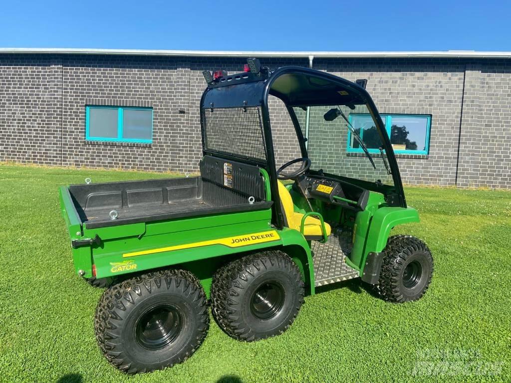 John Deere TH 6x4 Quad