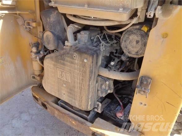 CAT 252B3 Chargeuse compacte