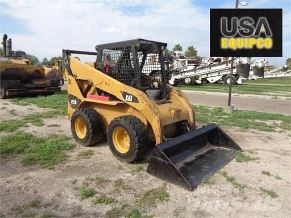 CAT 252B3 Chargeuse compacte