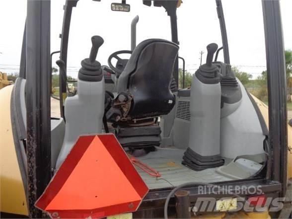 CAT 420F Tractopelle