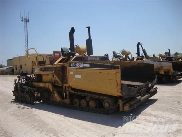 CAT AP-1050B Finisseur