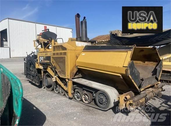 CAT AP-1055D Finisseur