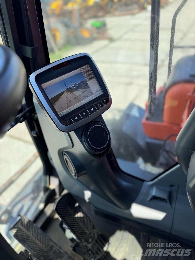 Doosan DX 140 W-3 Pelle sur pneus