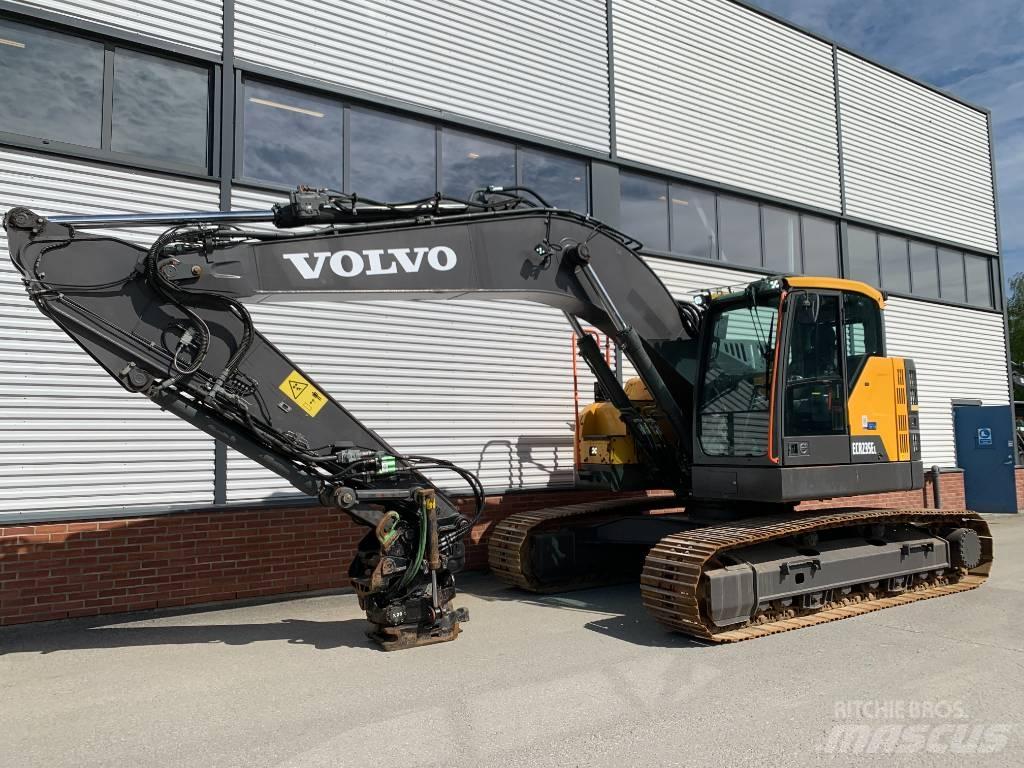 Volvo ECR235EL Pelle sur chenilles